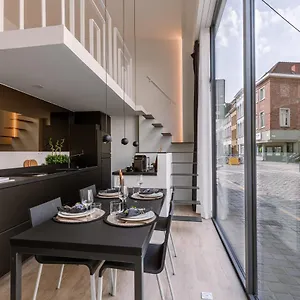  Appartement Renovated In The Heart Of België