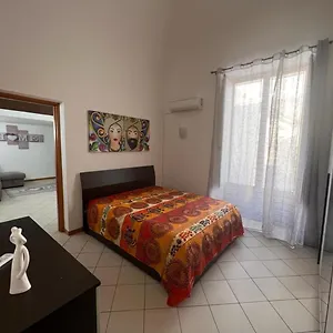casa-catania-inn.taorminaitalyhotels.com/